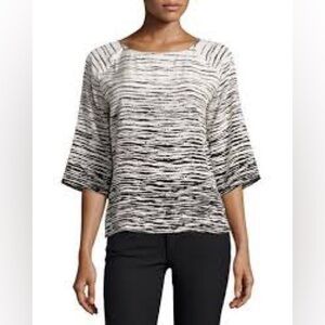 🕠 NWOT | Vince | Silk Loose Fit Wavy Pattern Top | Black/Beige | 3/4 Sleeve | S